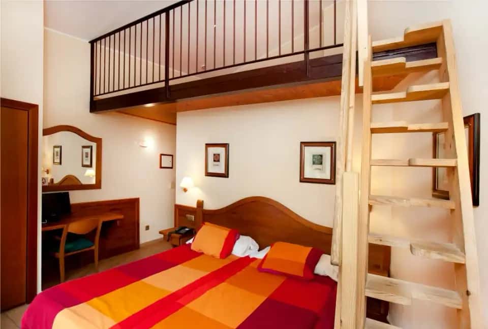 Standard Double Room interior