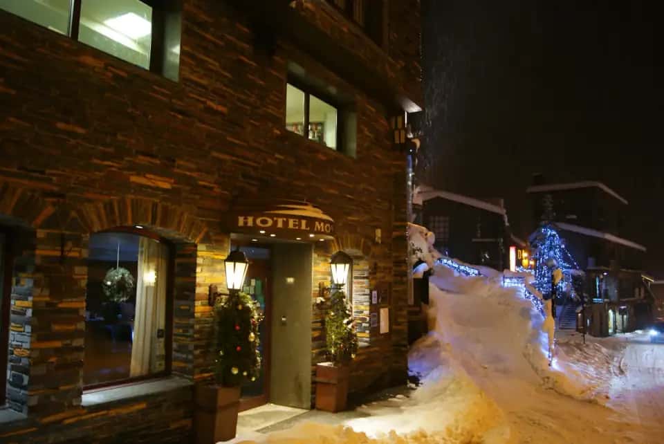 Ski Extras & Packages